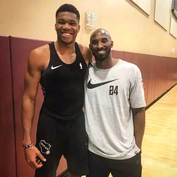 更像是团战 更像是团战