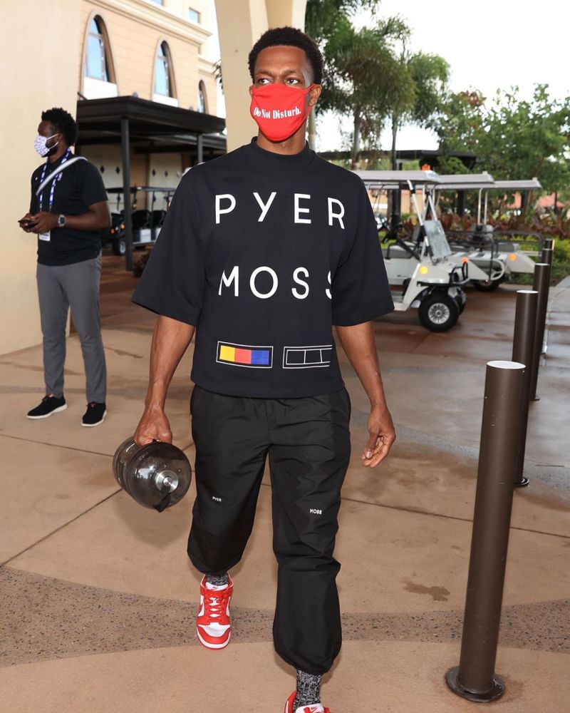 随后以撤步 随后以撤步